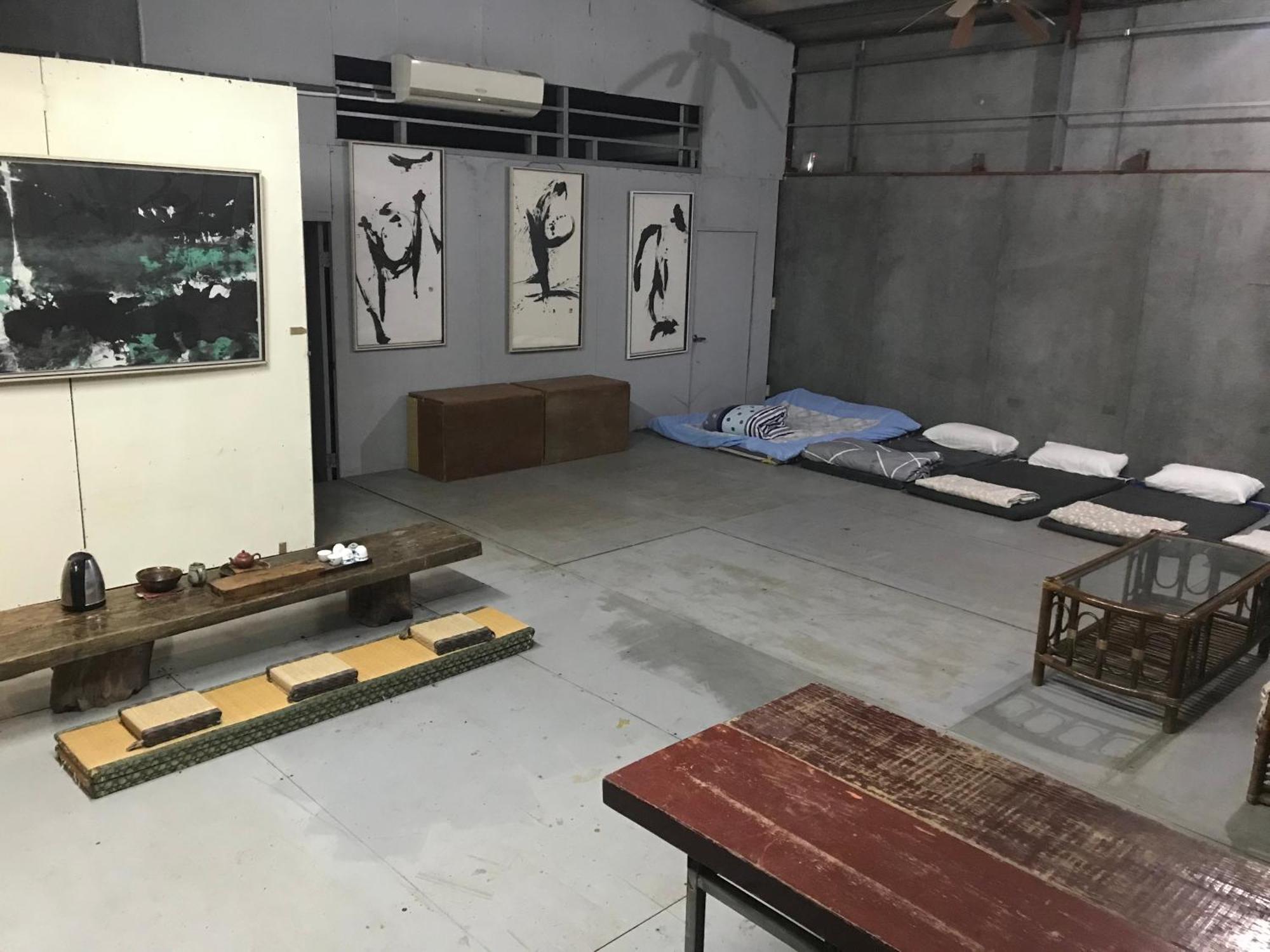 Museum Traveler'S Bnb Sanzhi Zewnętrze zdjęcie